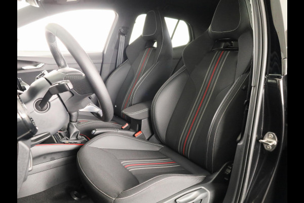 Škoda Fabia 1.0 TSI Monte Carlo 95 pk | Verlengde garantie | Navigatie via App | Parkeersensoren | Achteruitrijcamera | LED koplampen | Stoelverwarming |