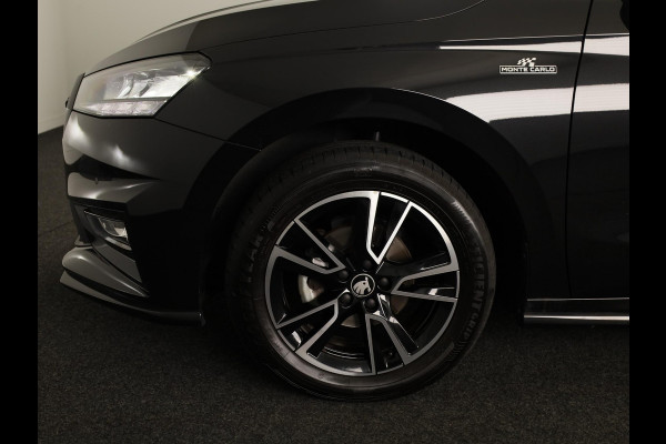 Škoda Fabia 1.0 TSI Monte Carlo 95 pk | Verlengde garantie | Navigatie via App | Parkeersensoren | Achteruitrijcamera | LED koplampen | Stoelverwarming |