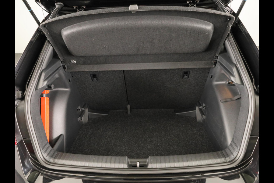 Škoda Fabia 1.0 TSI Monte Carlo 95 pk | Verlengde garantie | Navigatie via App | Parkeersensoren | Achteruitrijcamera | LED koplampen | Stoelverwarming |