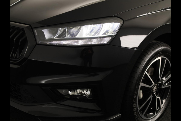 Škoda Fabia 1.0 TSI Monte Carlo 95 pk | Verlengde garantie | Navigatie via App | Parkeersensoren | Achteruitrijcamera | LED koplampen | Stoelverwarming |