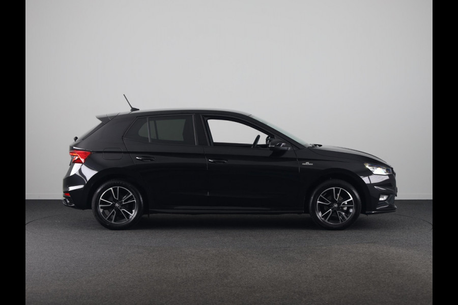 Škoda Fabia 1.0 TSI Monte Carlo 95 pk | Verlengde garantie | Navigatie via App | Parkeersensoren | Achteruitrijcamera | LED koplampen | Stoelverwarming |