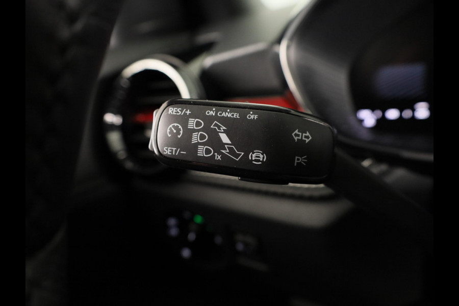 Škoda Fabia 1.0 TSI Monte Carlo 95 pk | Verlengde garantie | Navigatie via App | Parkeersensoren | Achteruitrijcamera | LED koplampen | Stoelverwarming |