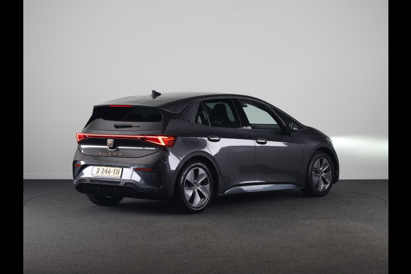 CUPRA Born Impulse 62 kWh 204 pk | SOH 93,97% | Navigatie via App | Parkeersensoren | Autom. airco | LED koplampen | Apple Carplay/Android Auto |