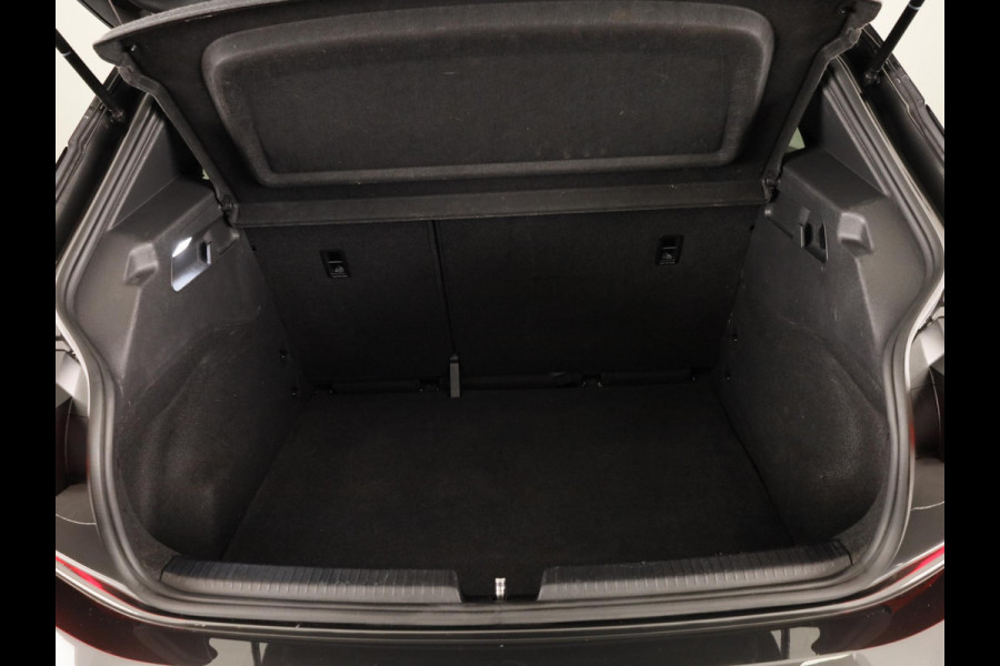 CUPRA Born Impulse 62 kWh 204 pk | SOH 93,97% | Navigatie via App | Parkeersensoren | Autom. airco | LED koplampen | Apple Carplay/Android Auto |