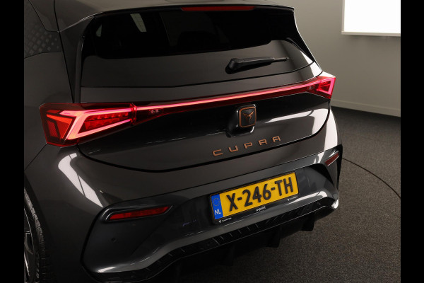 CUPRA Born Impulse 62 kWh 204 pk | SOH 93,97% | Navigatie via App | Parkeersensoren | Autom. airco | LED koplampen | Apple Carplay/Android Auto |