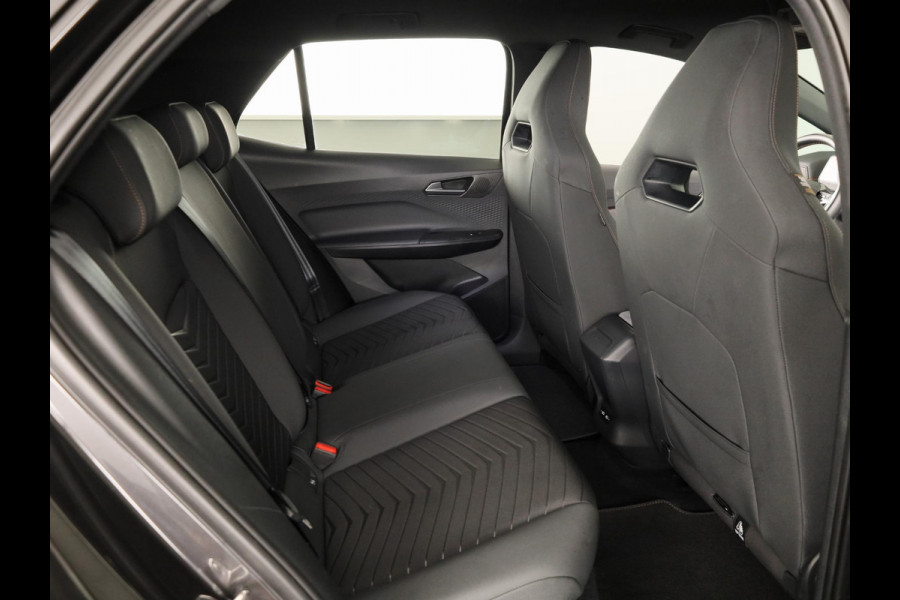 CUPRA Born Impulse 62 kWh 204 pk | SOH 93,97% | Navigatie via App | Parkeersensoren | Autom. airco | LED koplampen | Apple Carplay/Android Auto |