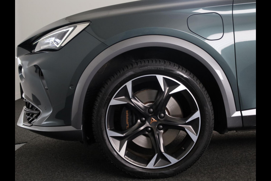 CUPRA Formentor 1.4 e-Hybrid VZ Performance 245pk | Panoramadak | 19 inch Lichtmetalen velgen | Dode hoek detectie | Adaptieve cruise controle