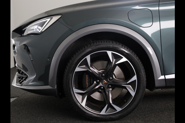 CUPRA Formentor 1.4 e-Hybrid VZ Performance 245pk | Panoramadak | 19 inch Lichtmetalen velgen | Dode hoek detectie | Adaptieve cruise controle
