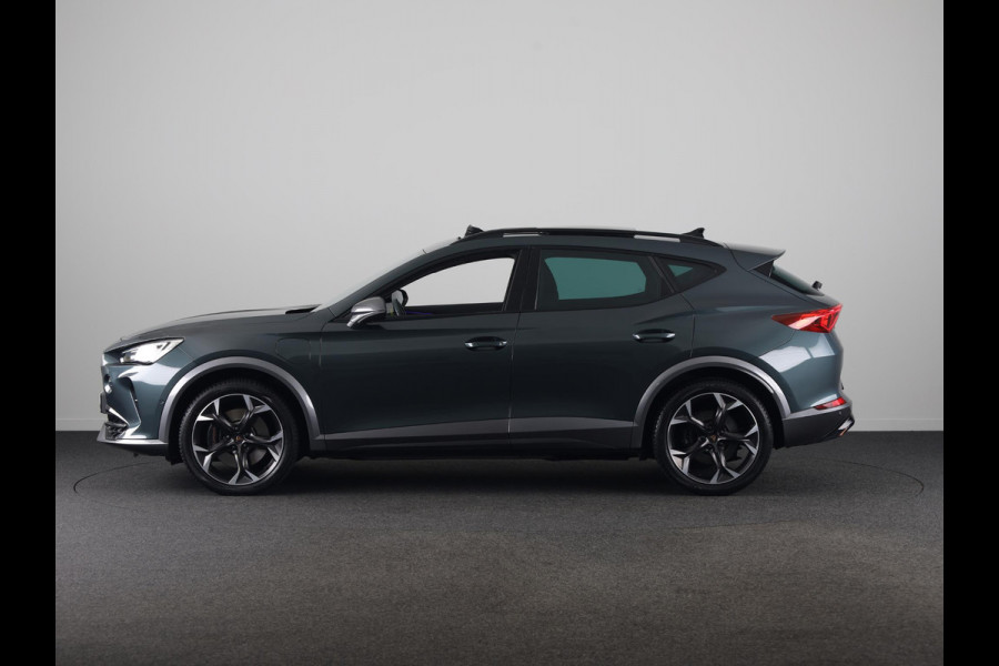 CUPRA Formentor 1.4 e-Hybrid VZ Performance 245pk | Panoramadak | 19 inch Lichtmetalen velgen | Dode hoek detectie | Adaptieve cruise controle