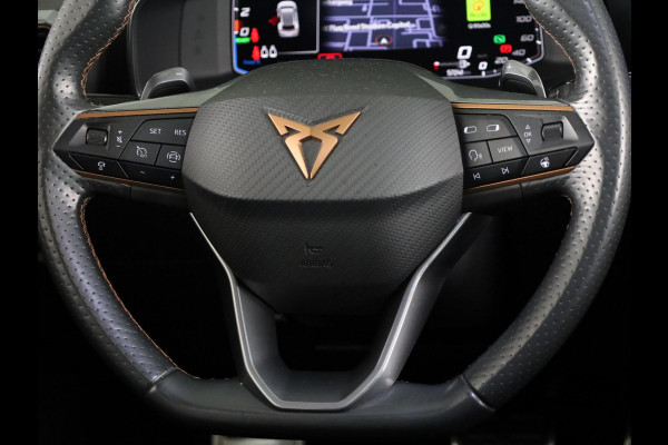 CUPRA Formentor 1.4 e-Hybrid VZ Performance 245pk | Panoramadak | 19 inch Lichtmetalen velgen | Dode hoek detectie | Adaptieve cruise controle