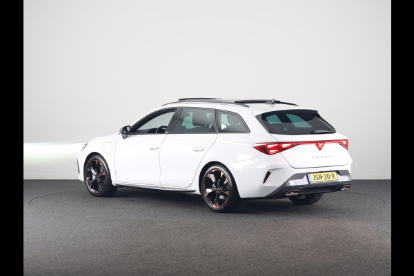 CUPRA Leon Sportstourer 1.5 TSI e-Hybrid Business 204PK | Panoramadak | Sennheiser | 19 Inch | Achteruitrijcamera |