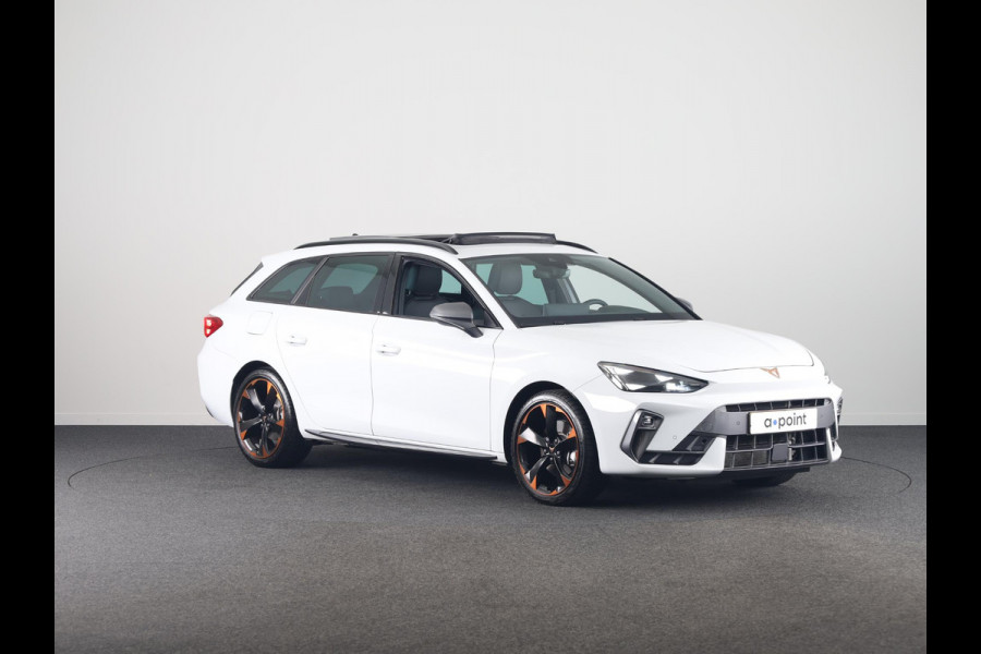 CUPRA Leon Sportstourer 1.5 TSI e-Hybrid Business 204PK | Panoramadak | Sennheiser | 19 Inch | Achteruitrijcamera |