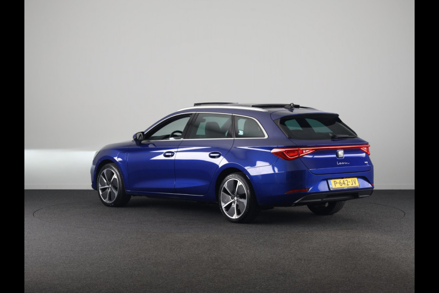 Seat Leon Sportstourer 1.4 TSI eHybrid PHEV FR Business Intense 204pk | Panoramadak | Elektrischverstelbare voorstoelen met geheugen | 18 inch Lichtmetalen velgen | Parkeercamera | Navigatie