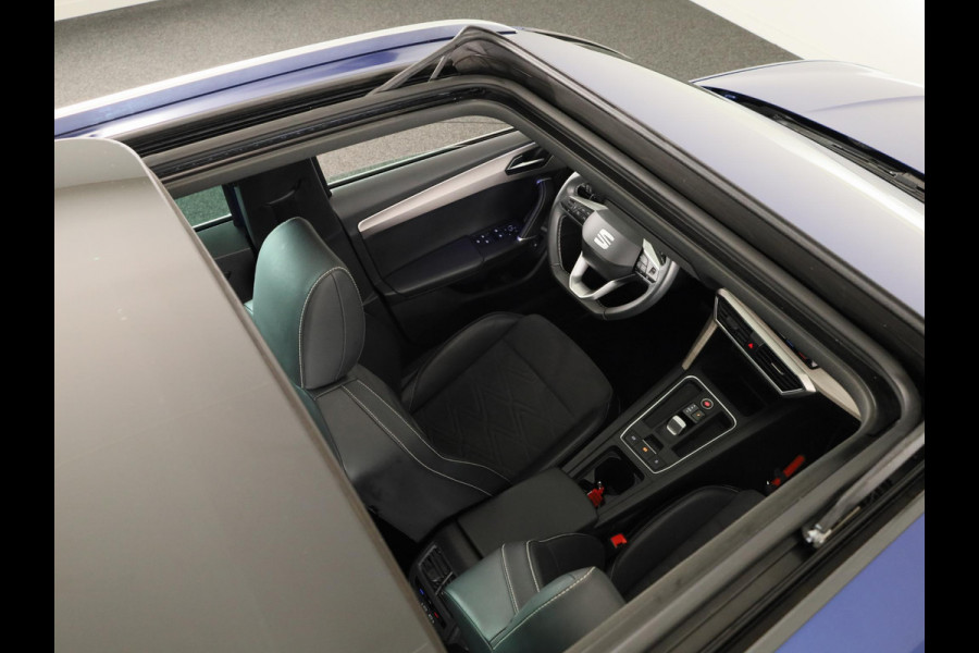Seat Leon Sportstourer 1.4 TSI eHybrid PHEV FR Business Intense 204pk | Panoramadak | Elektrischverstelbare voorstoelen met geheugen | 18 inch Lichtmetalen velgen | Parkeercamera | Navigatie