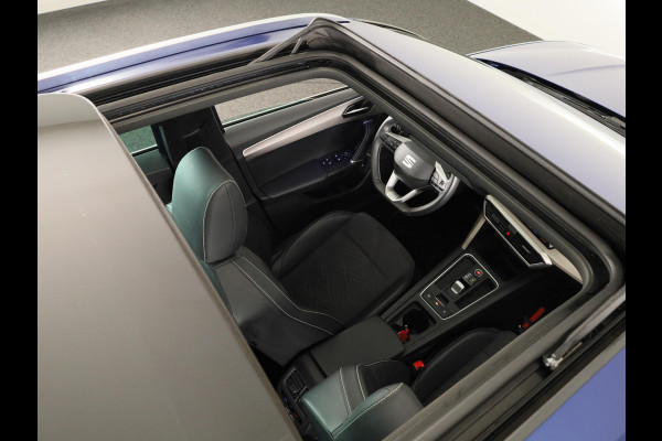 Seat Leon Sportstourer 1.4 TSI eHybrid PHEV FR Business Intense 204pk | Panoramadak | Elektrischverstelbare voorstoelen met geheugen | 18 inch Lichtmetalen velgen | Parkeercamera | Navigatie