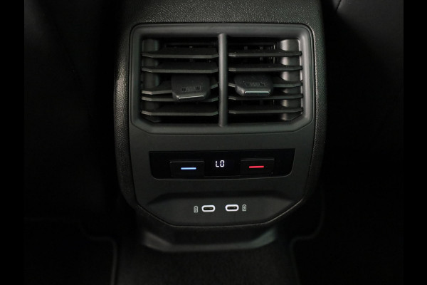 Seat Leon Sportstourer 1.4 TSI eHybrid PHEV FR Business Intense 204pk | Panoramadak | Elektrischverstelbare voorstoelen met geheugen | 18 inch Lichtmetalen velgen | Parkeercamera | Navigatie