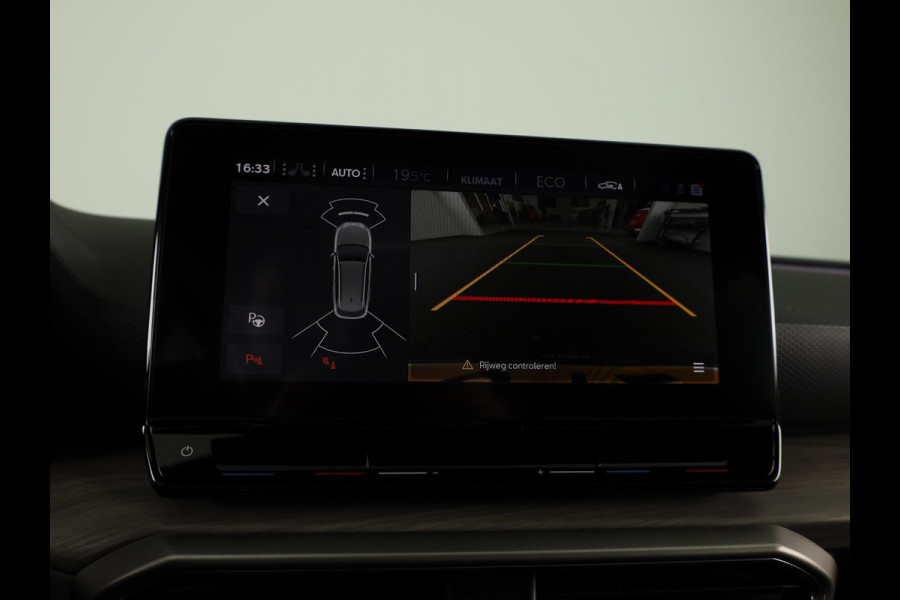 Seat Leon Sportstourer 1.4 TSI eHybrid PHEV FR Business Intense 204pk | Panoramadak | Elektrischverstelbare voorstoelen met geheugen | 18 inch Lichtmetalen velgen | Parkeercamera | Navigatie