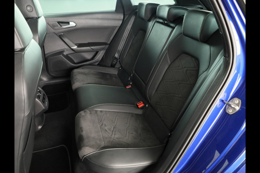 Seat Leon Sportstourer 1.4 TSI eHybrid PHEV FR Business Intense 204pk | Panoramadak | Elektrischverstelbare voorstoelen met geheugen | 18 inch Lichtmetalen velgen | Parkeercamera | Navigatie