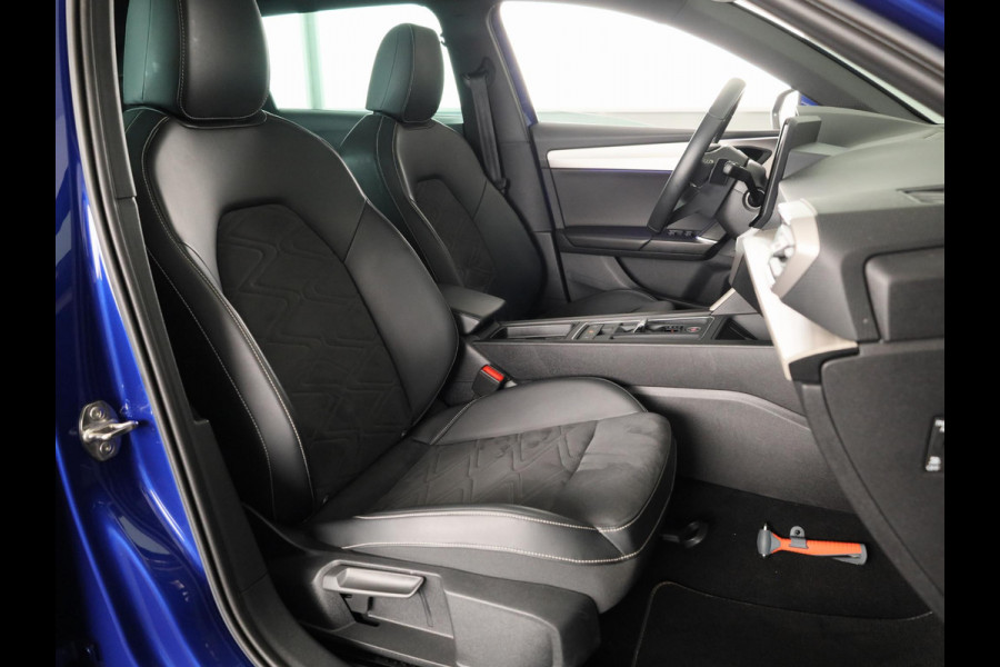 Seat Leon Sportstourer 1.4 TSI eHybrid PHEV FR Business Intense 204pk | Panoramadak | Elektrischverstelbare voorstoelen met geheugen | 18 inch Lichtmetalen velgen | Parkeercamera | Navigatie