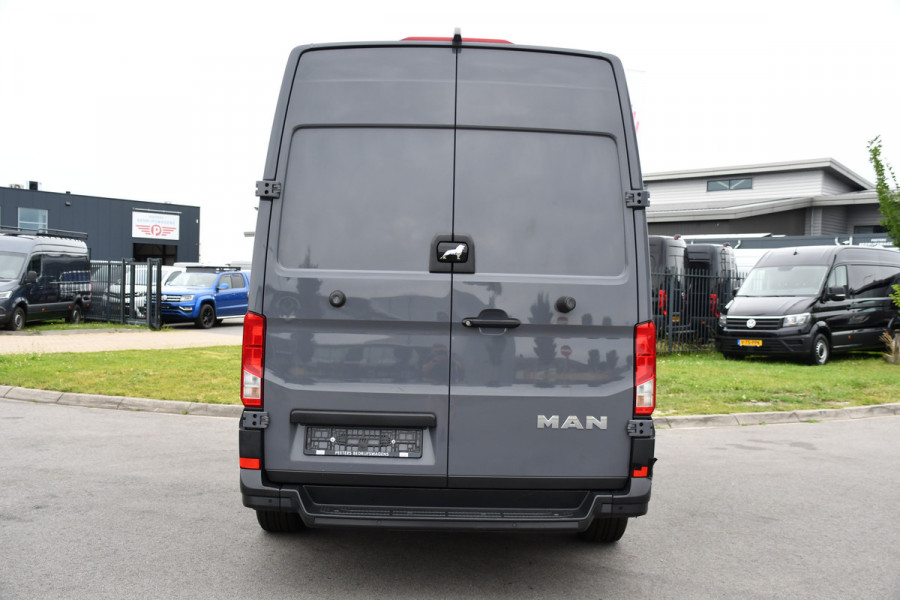 MAN TGE 3.140 35 2.0 L3H3 PB Edition Camera, Carplay, Airco, Multimedia, 140pk, Automaat, 3 Zits, Uniek!