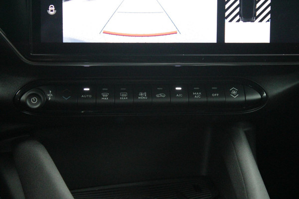 Alfa Romeo junior ELETTRICA SPECIALE 156PK 54 kWh | WARMTEPOMP | TECHNOLOGIE PAKKET (O.A. FULL LED ADAPTIVE MATRIX KOPLAMPEN/DODEHOEK DETECTIE/DRAADLOZE TELEFOONLADER/ACHTERUITRIJ CAMERA/PARKEERSENSOREN VOOR, ACHTER,ZIJKANT) | DRAADLOZE APPLE CARPLAY/ANDROID AUTO | CLIMATE CONTROL | ELEKTRISCH BEDIENBARE ACHTERKLEP | STOEL VERWARMING | ELEKTRISCH BEDIENBARE VOORSTOEL MET MASSAGE FUNCTIE | VERKEERSBORDEN HERKENNING | ADAPTIVE CRUISE CONTROL | KEYLESS ENTRY/START | ALL SEASON BANDEN | LICHTMETALEN VELGEN 18" | NAVIGATIE | DAB+ RADIO |
