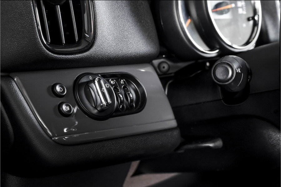 MINI Countryman 1.5 100 PK One Pepper | Cruise | Stoelverw. | PDC | NAV + Apple Carplay | ECC | LM 19" |