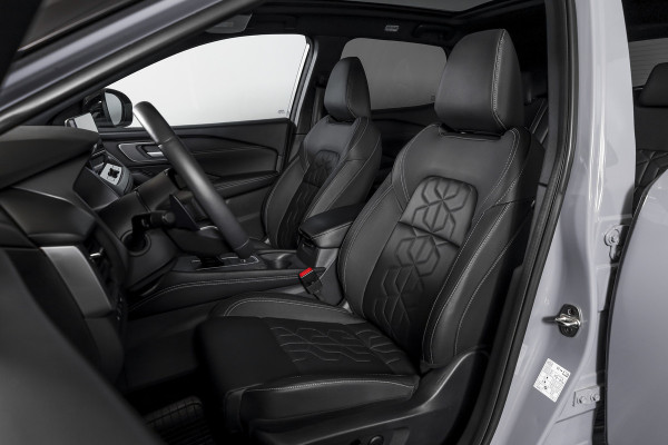 Nissan QASHQAI 1.3 MHEV Xtronic 158 PK Tekna | Pano | Memory | Matrix LED | Winterpakket | Dig. Cockpit | Adapt. Cruise | 360 Camera | NAV+App. Connect | ECC | Elek Klep | LM 19" | 3262