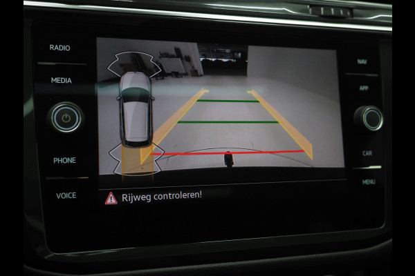 Volkswagen Tiguan 1.4 TSI eHybrid Elegance | Panoramadak | Trekhaak | Camera | Keyless | Adaptive Cruise | Virtual | Carplay