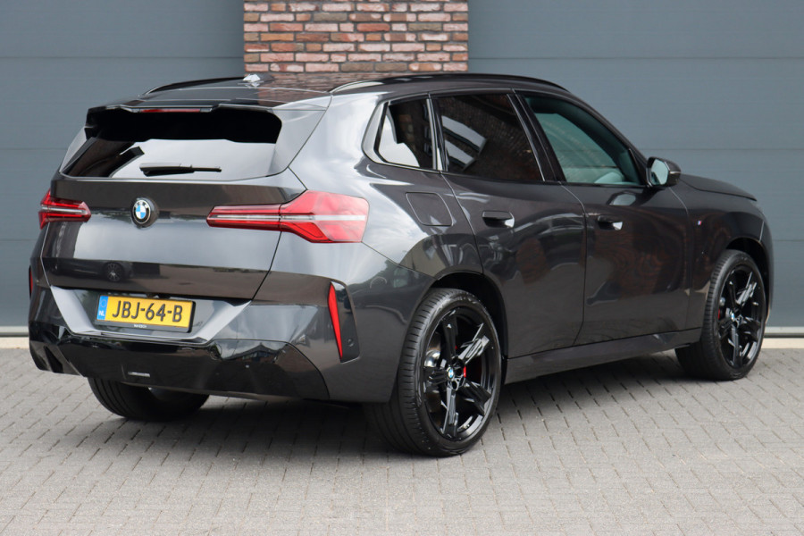BMW X3 30e xDrive M-Sport Pro | Panoramadak | Memory | Stoelventilatie | Surround Camera | HUD | Verwarmd Stuurwiel | Harman/Kardon | Iconic Glow | Achterbank Verwarmd |