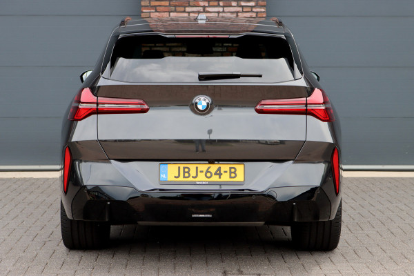 BMW X3 30e xDrive M-Sport Pro | Panoramadak | Memory | Stoelventilatie | Surround Camera | HUD | Verwarmd Stuurwiel | Harman/Kardon | Iconic Glow | Achterbank Verwarmd |