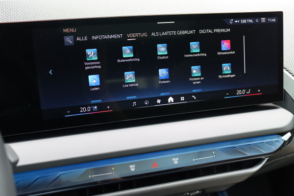 BMW X3 30e xDrive M-Sport Pro | Panoramadak | Memory | Stoelventilatie | Surround Camera | HUD | Verwarmd Stuurwiel | Harman/Kardon | Iconic Glow | Achterbank Verwarmd |