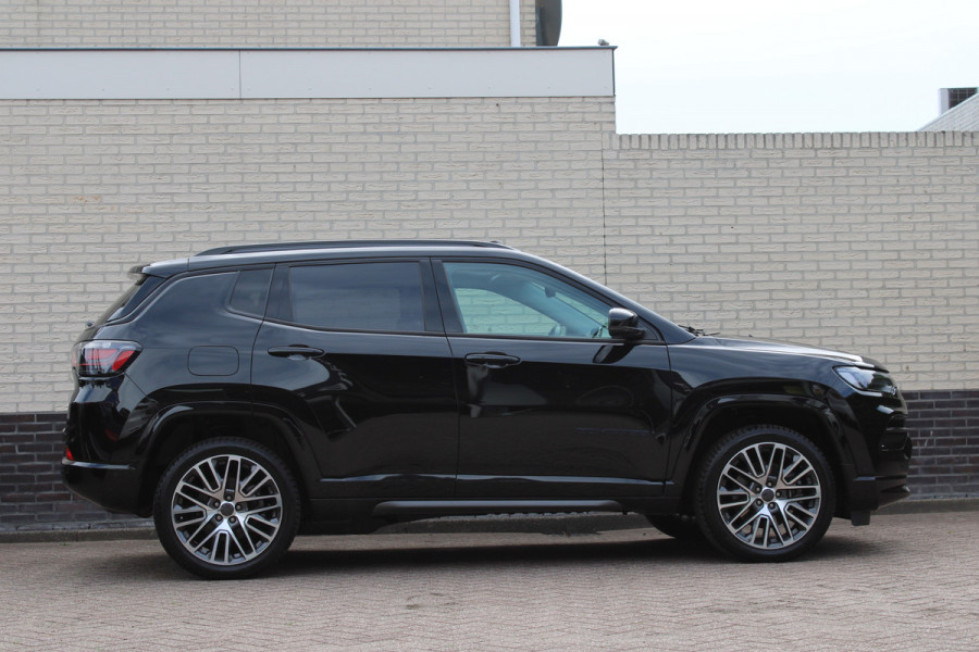Jeep Compass 4xe 240 Plug-in Hybrid Electric Summit | Leder | Winterpack | Elektr. Achterklep | Stoelverwarming/ventilatie | Compleet
