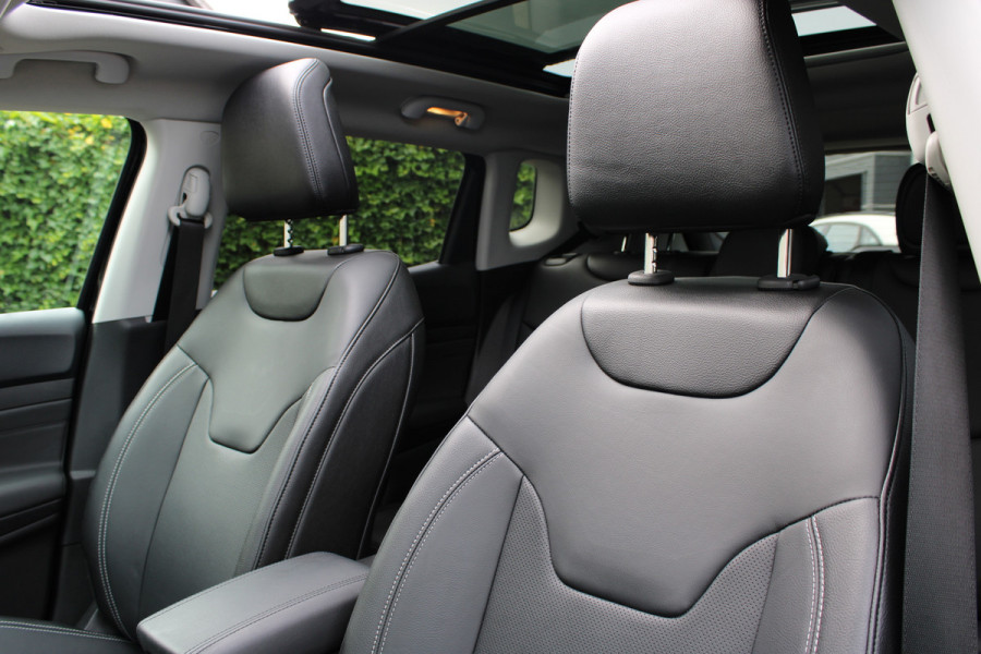 Jeep Compass 4xe 240 Plug-in Hybrid Electric Summit | Leder | Winterpack | Elektr. Achterklep | Stoelverwarming/ventilatie | Compleet