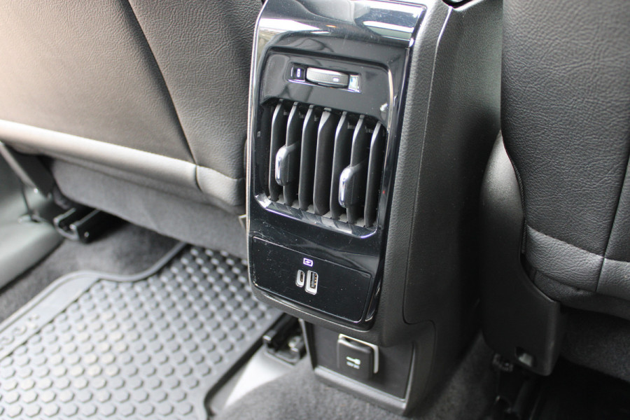 Jeep Compass 4xe 240 Plug-in Hybrid Electric Summit | Leder | Winterpack | Elektr. Achterklep | Stoelverwarming/ventilatie | Compleet