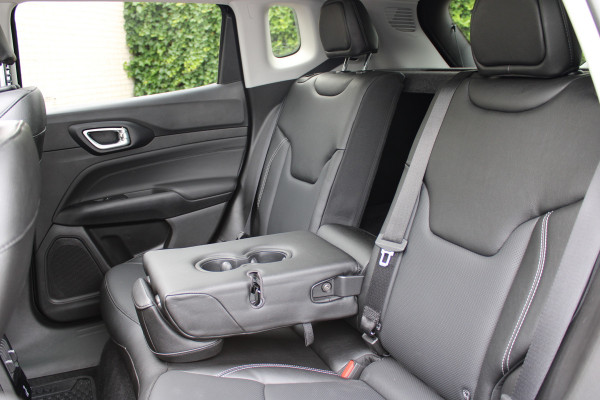 Jeep Compass 4xe 240 Plug-in Hybrid Electric Summit | Leder | Winterpack | Elektr. Achterklep | Stoelverwarming/ventilatie | Compleet
