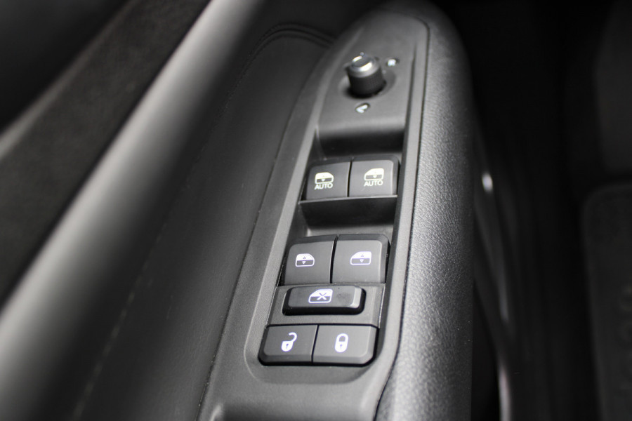 Jeep Compass 4xe 240 Plug-in Hybrid Electric Summit | Leder | Winterpack | Elektr. Achterklep | Stoelverwarming/ventilatie | Compleet