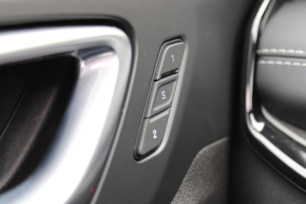 Jeep Compass 4xe 240 Plug-in Hybrid Electric Summit | Leder | Winterpack | Elektr. Achterklep | Stoelverwarming/ventilatie | Compleet