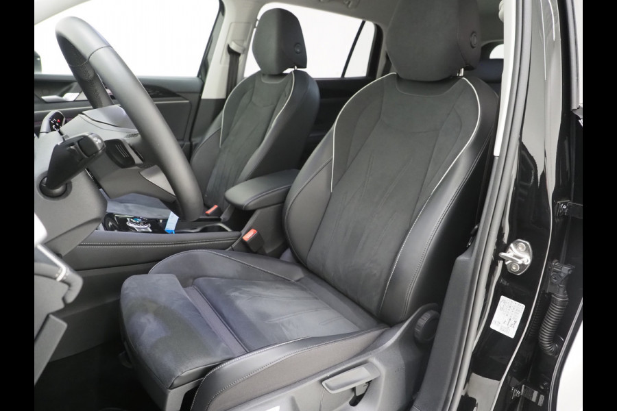 Volkswagen Tayron 1.5 eHybrid Elegance | Leder/Alcantara | Trekhaak | Massage | 360 | Keyless | Adaptive Cruise | Sfeerlicht