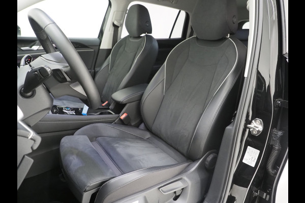 Volkswagen Tayron 1.5 eHybrid Elegance | Leder/Alcantara | Trekhaak | Massage | 360 | Keyless | Adaptive Cruise | Sfeerlicht