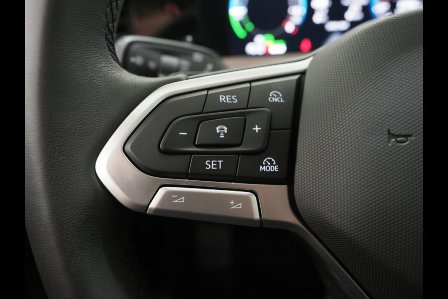 Volkswagen Tayron 1.5 eHybrid Elegance | Leder/Alcantara | Trekhaak | Massage | 360 | Keyless | Adaptive Cruise | Sfeerlicht