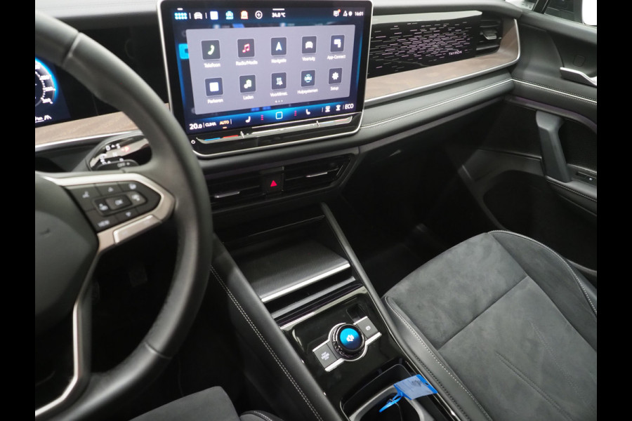 Volkswagen Tayron 1.5 eHybrid Elegance | Leder/Alcantara | Trekhaak | Massage | 360 | Keyless | Adaptive Cruise | Sfeerlicht