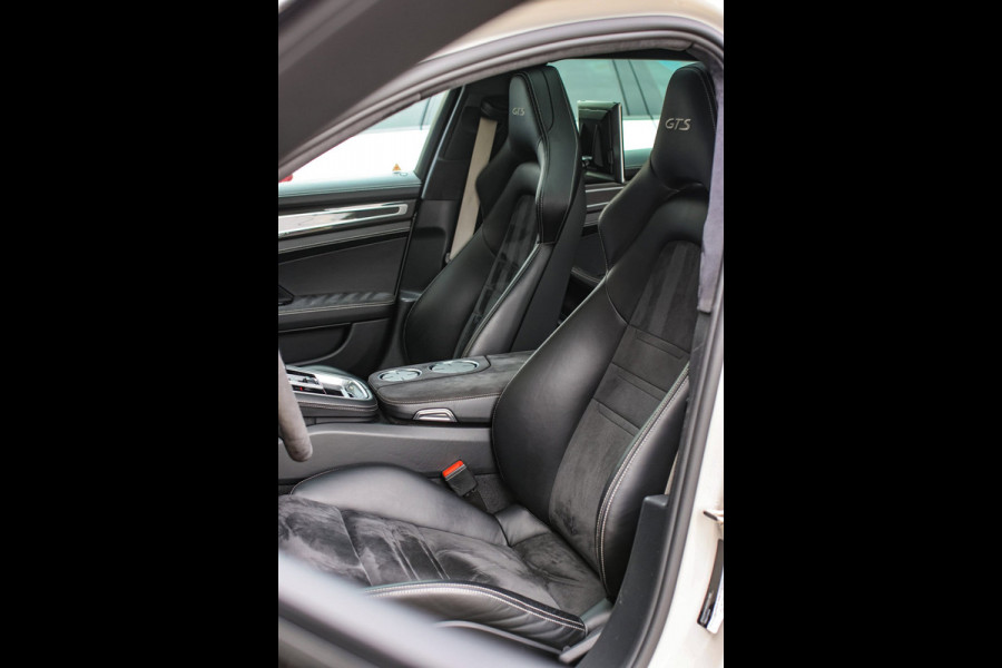 Porsche Panamera Sport Turismo 4.0 GTS *Sport Design*Pano*Sport Chrono*Achteras-Besturing*