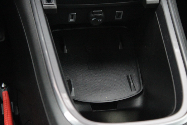 Fiat 600 1.2 Hybrid 110PK AUTOMAAT URBAN | STOEL/VOORRUIT VERWARMING | KEYLESS ENTRY/START | 17" LICHTEMATELN VELGEN | DRAADLOZE TELEFOONLADER | DRAADLOZE APPLE CARPLAY/ANDROID AUTO | NAVIGATIE | DAB+ RADIO | PARKEERSENSOREN VOOR + ACHTER | ACHTERUITRIJ CAMERA | CRUISE CONTROL | LED KOPLAMPEN |