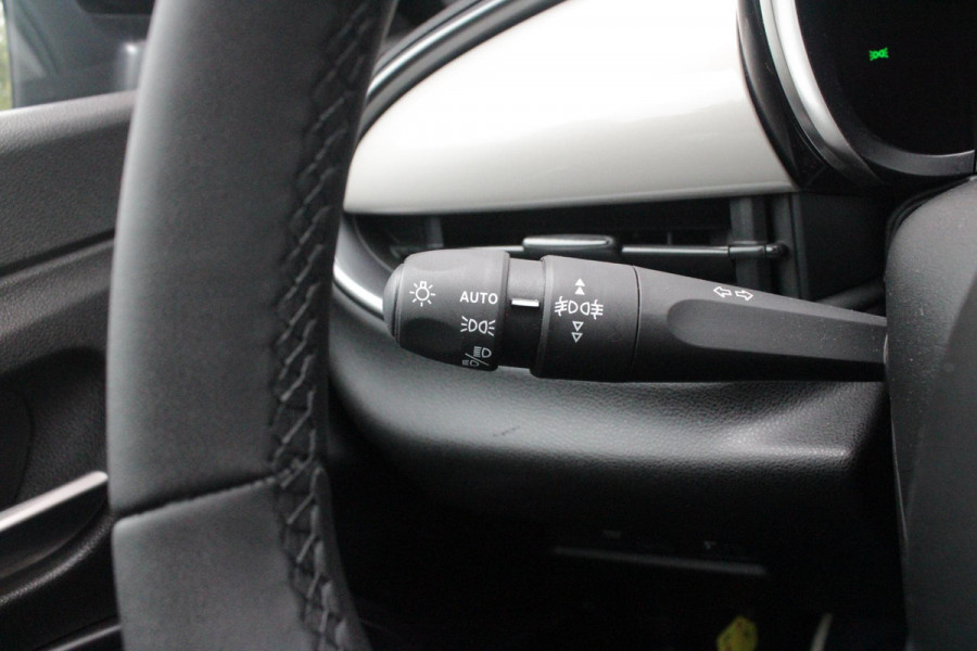 Fiat 600 1.2 Hybrid 110PK AUTOMAAT URBAN | STOEL/VOORRUIT VERWARMING | KEYLESS ENTRY/START | 17" LICHTEMATELN VELGEN | DRAADLOZE TELEFOONLADER | DRAADLOZE APPLE CARPLAY/ANDROID AUTO | NAVIGATIE | DAB+ RADIO | PARKEERSENSOREN VOOR + ACHTER | ACHTERUITRIJ CAMERA | CRUISE CONTROL | LED KOPLAMPEN |