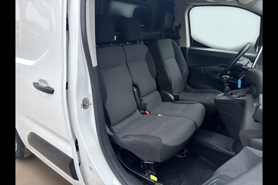 Toyota PROACE CITY 1.2T 110 PK Benzine! L1H1 Navigatie Climate control Camera Carplay Cruise control Parkeersensoren v+a Gasoline Benzin