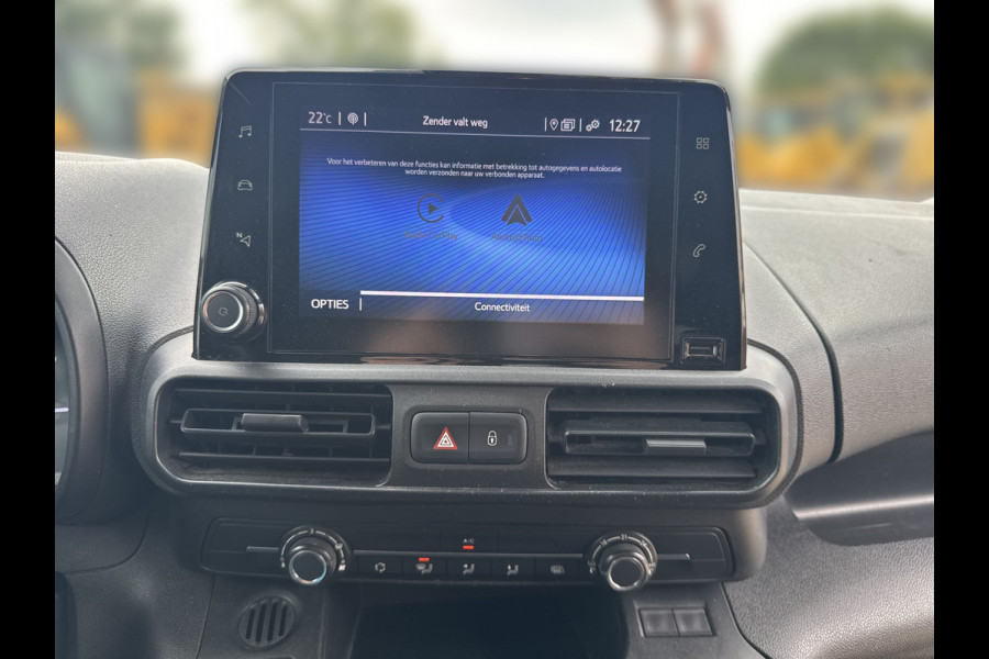 Toyota PROACE CITY 1.2T 110 PK Benzine! L1H1 Navigatie Climate control Camera Carplay Cruise control Parkeersensoren v+a Gasoline Benzin