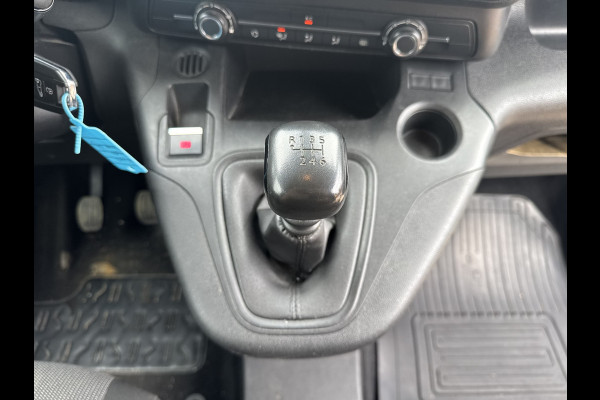 Toyota PROACE CITY 1.2T 110 PK Benzine! L1H1 Navigatie Climate control Camera Carplay Cruise control Parkeersensoren v+a Gasoline Benzin