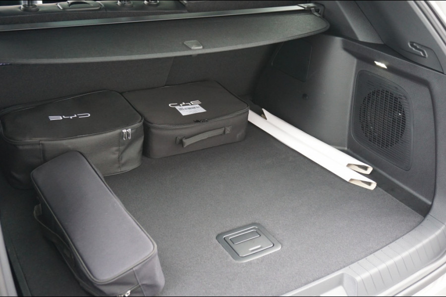 BYD SEAL U 1.5 Turbo DM-i AWD Design 323 pk | 1.300 TREKGEWICHT | PANO!!