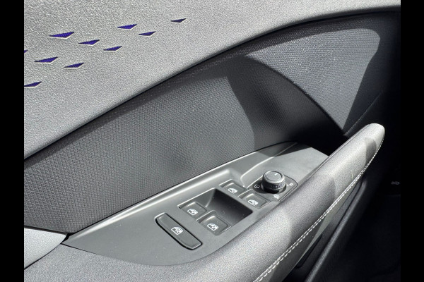 CUPRA Terramar 1.5 eTSI 150PK BUSINESS HEAD-UP/NAVI/CAMERA/LEDER MATRIX