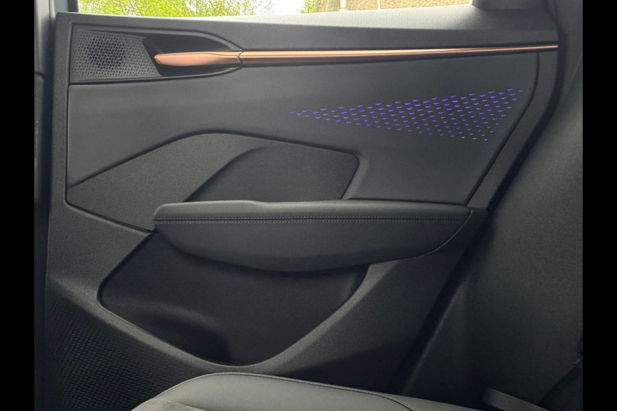 CUPRA Terramar 1.5 eTSI 150PK BUSINESS HEAD-UP/NAVI/CAMERA/LEDER MATRIX